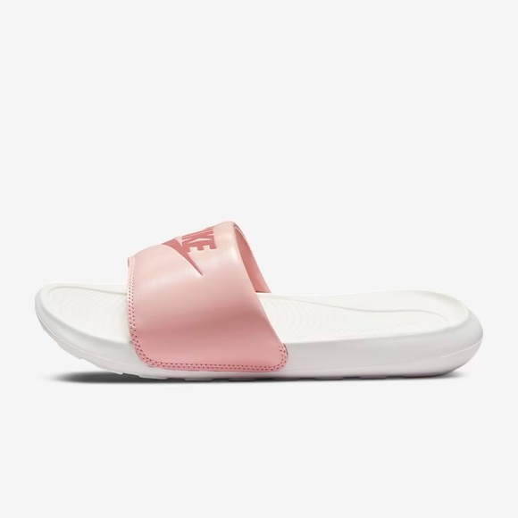 NIB Women Size 6 Nike Victori One Slides In Arctic Orange/Sail/Light Madder Root - Picture 2 of 12